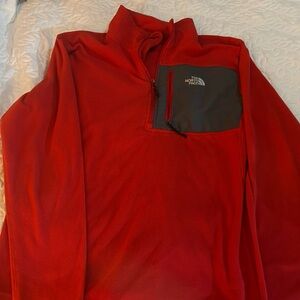 The North Face pullover Fleece (fits like a men’s Small/Medium)